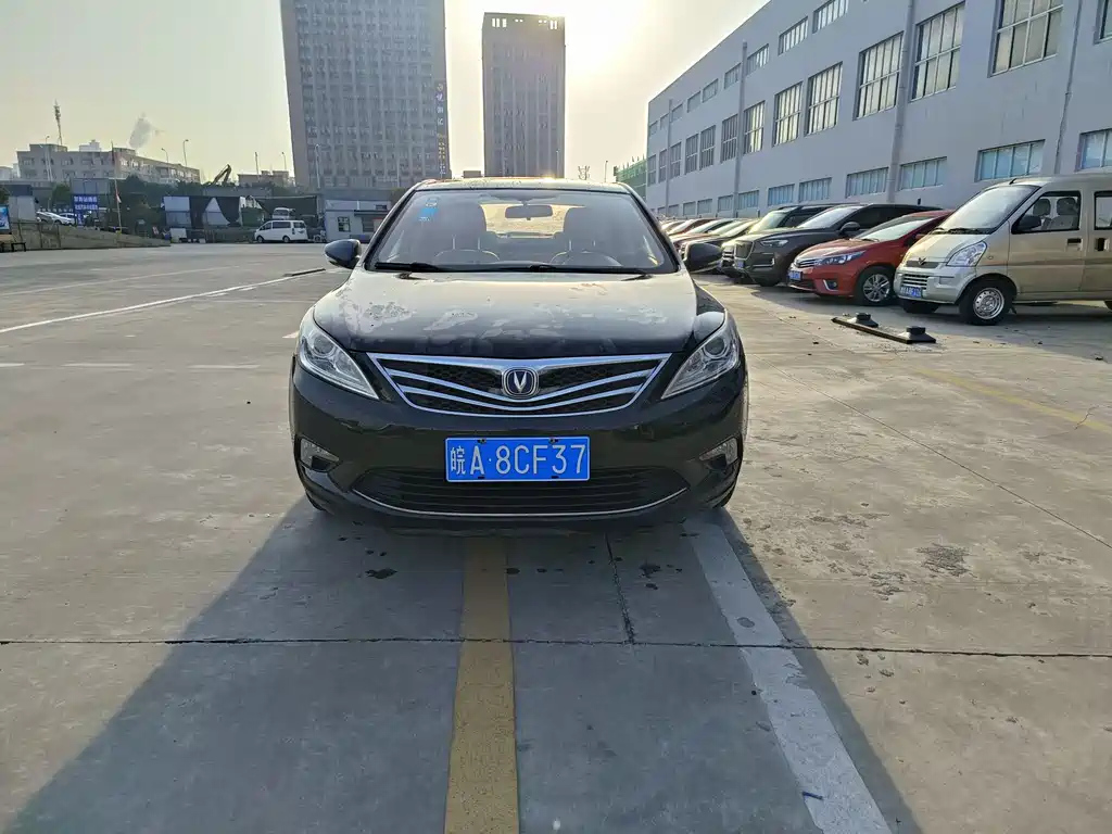 CHANGAN EADO 2014