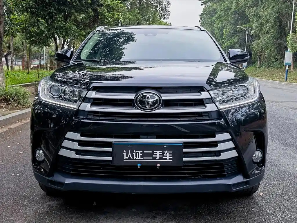 TOYOTA HIGHLANDER 2020