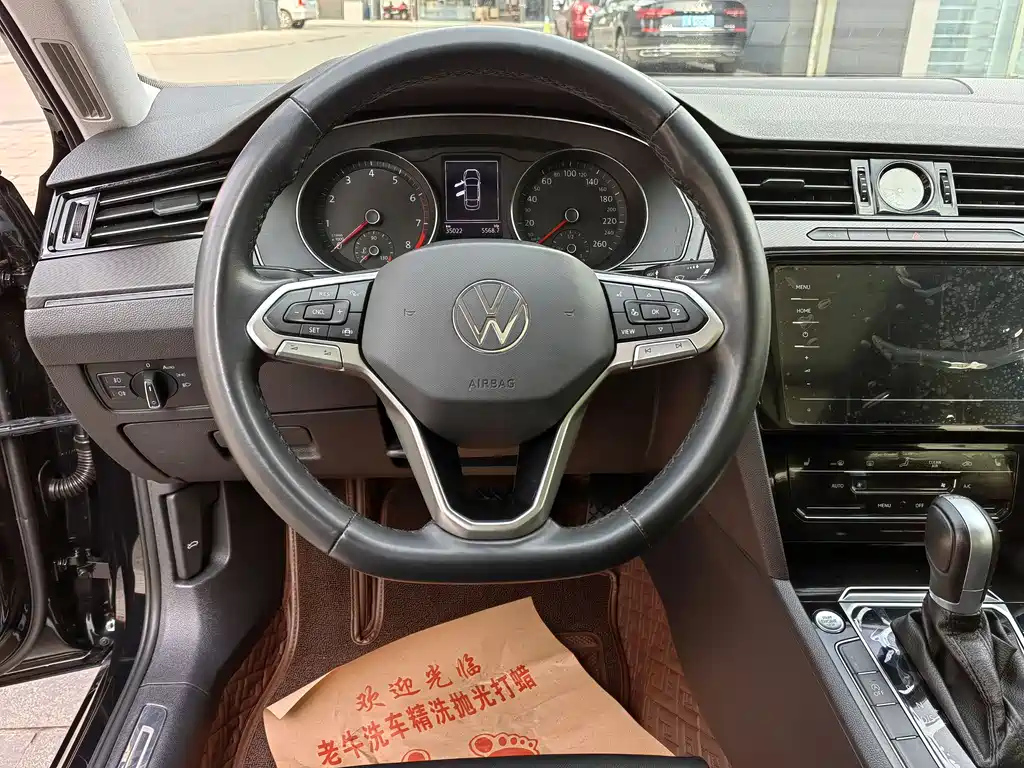 VOLKSWAGEN MAGOTAN 2021