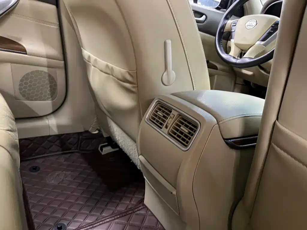 NISSAN TEANA 2012