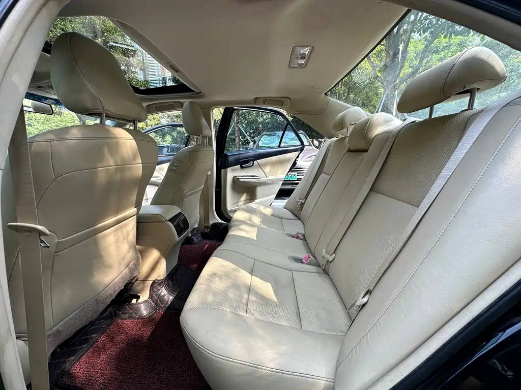 TOYOTA CAMRY 2016