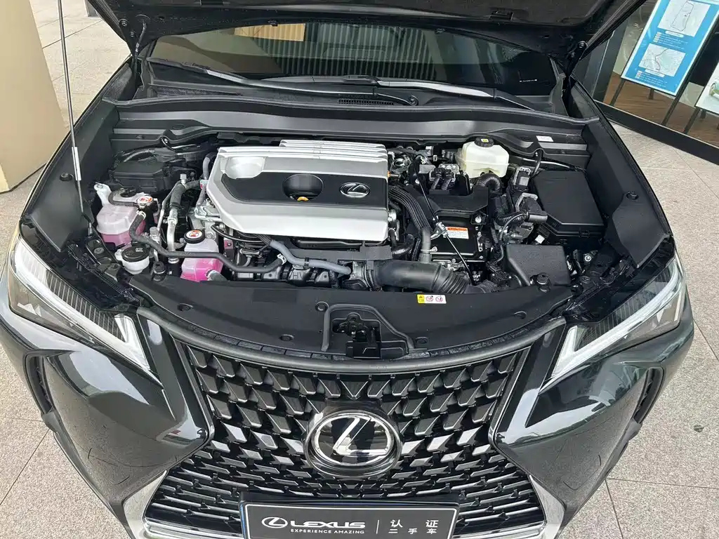 LEXUS UX 2023