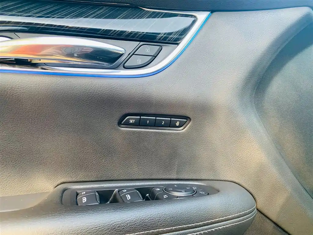 CADILLAC XT6 2020
