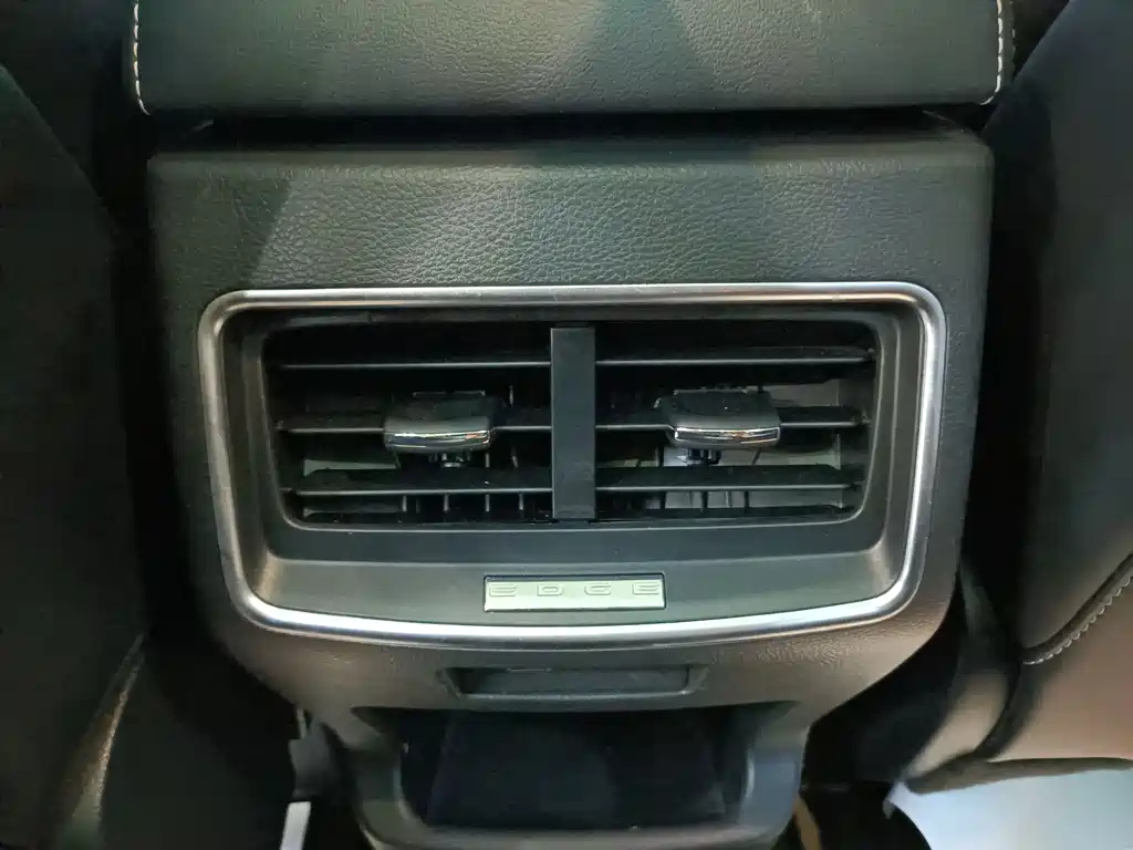 FORD EDGE 2021