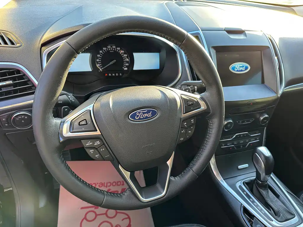 FORD EDGE 2019