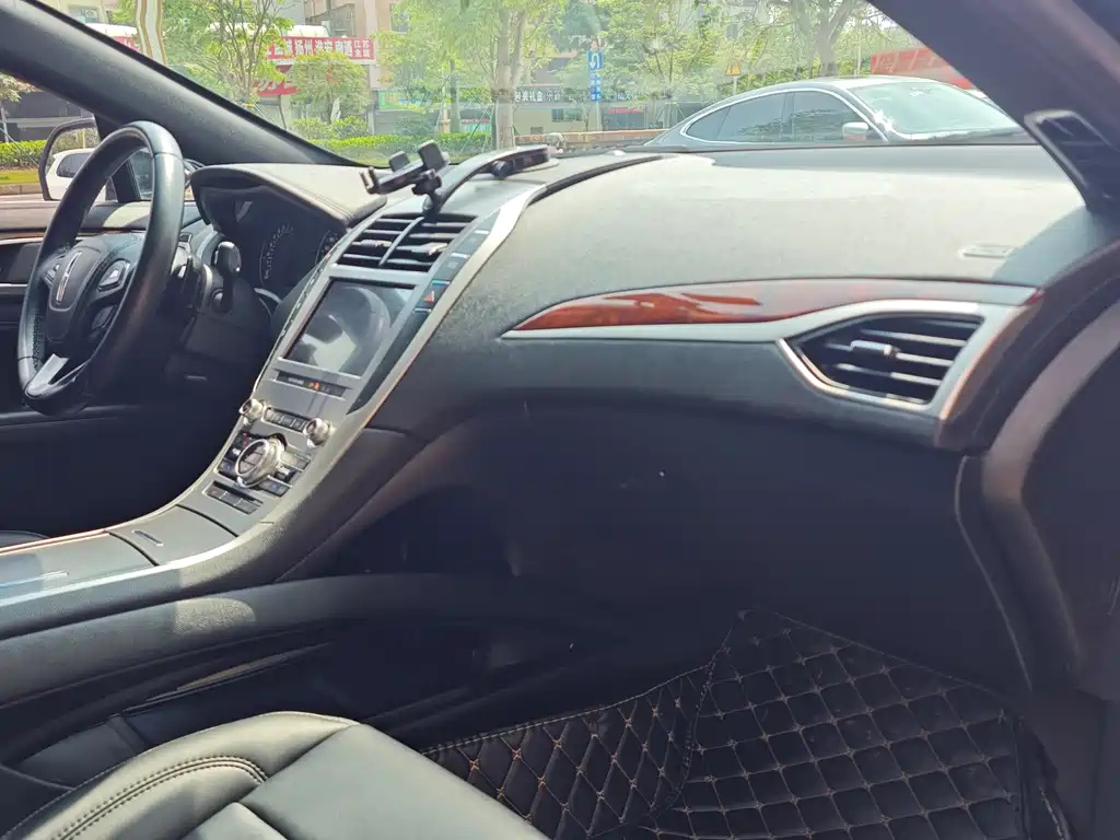 LINCOLN MKZ 2021