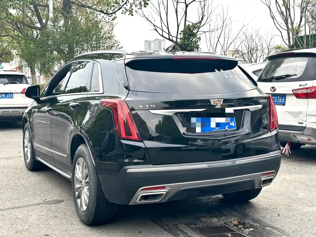 CADILLAC XT5 2021