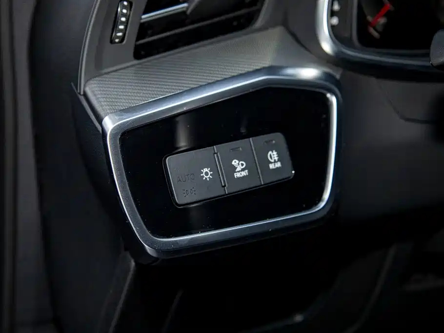 AUDI A6L 2021
