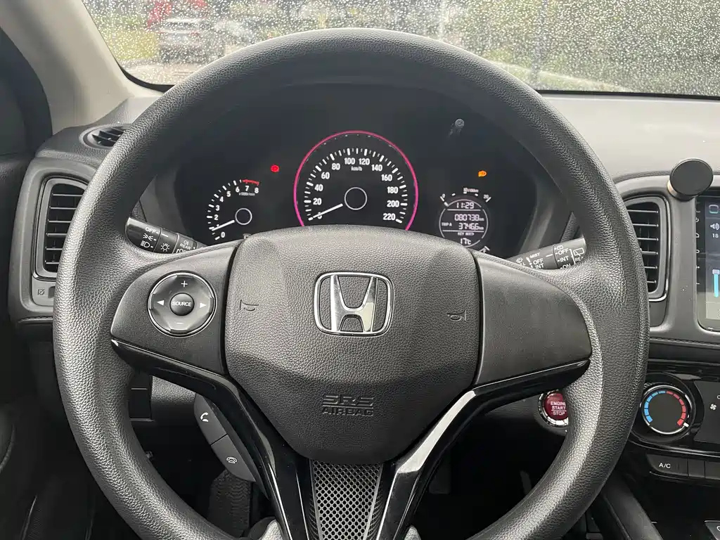 HONDA VEZEL 2017