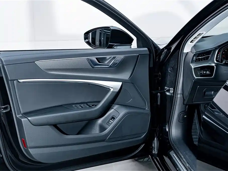 AUDI A6L 2023