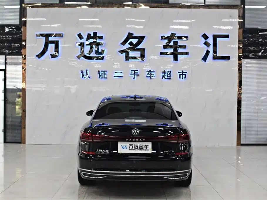 VOLKSWAGEN PASSAT 2022