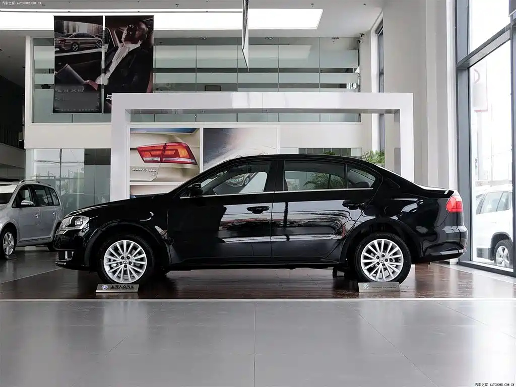 VOLKSWAGEN LAVIDA 2013