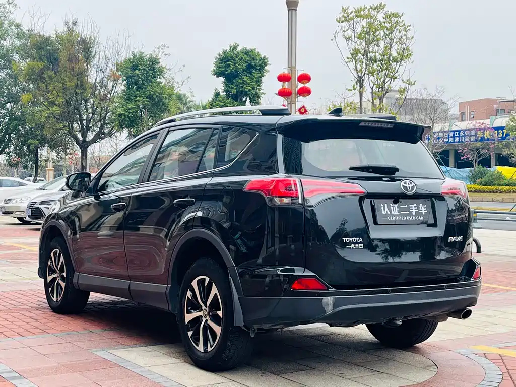 TOYOTA RAV4 RONGFANG 2017