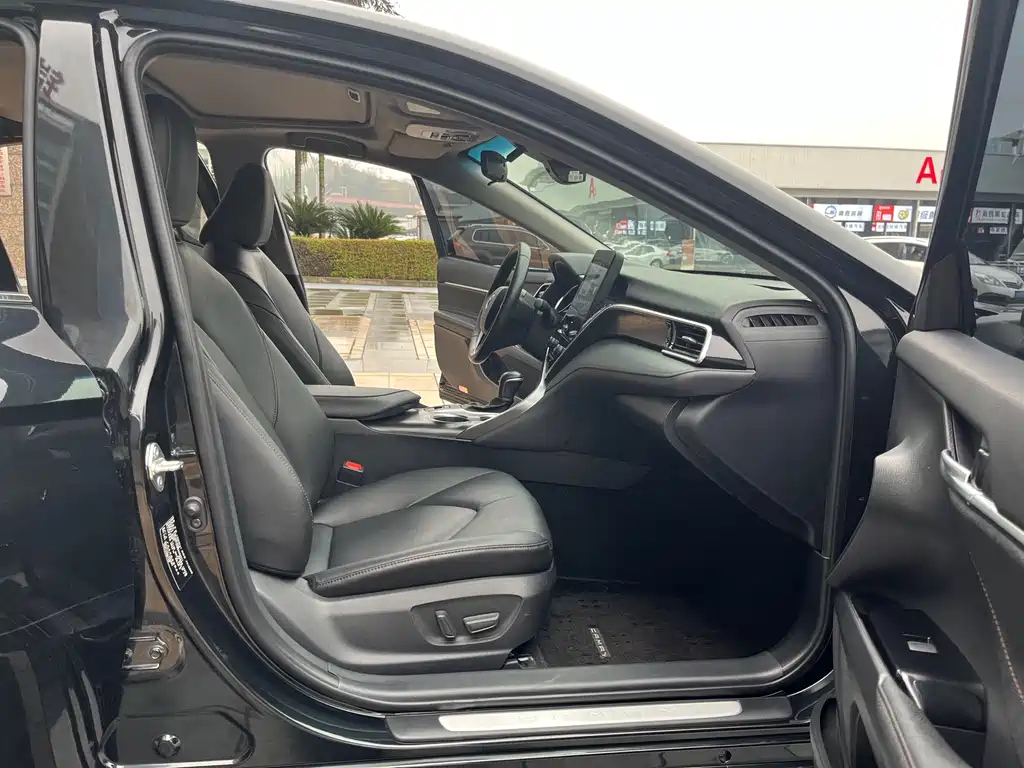 TOYOTA CAMRY 2022
