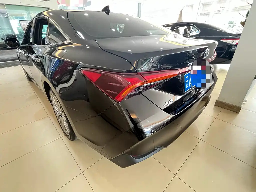 TOYOTA AVALON 2019