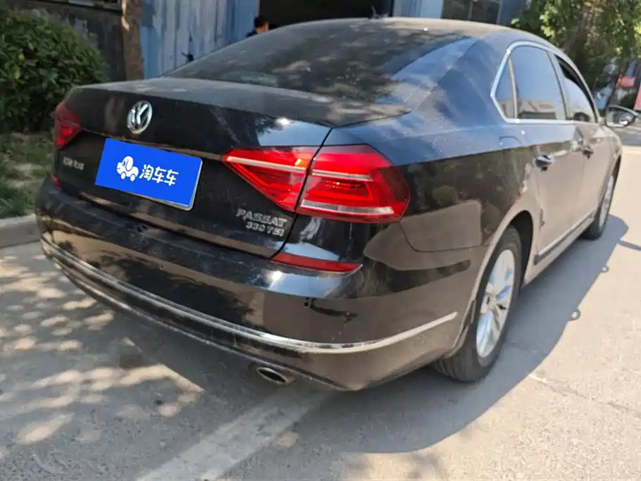 VOLKSWAGEN PASSAT 2016
