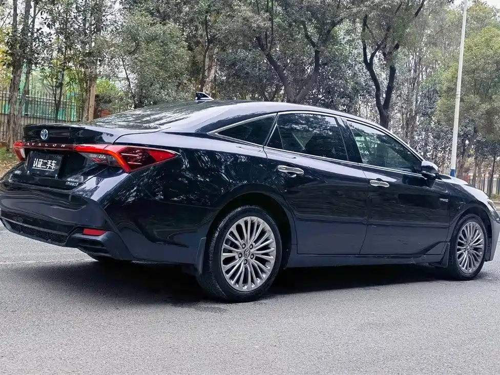 TOYOTA AVALON 2021