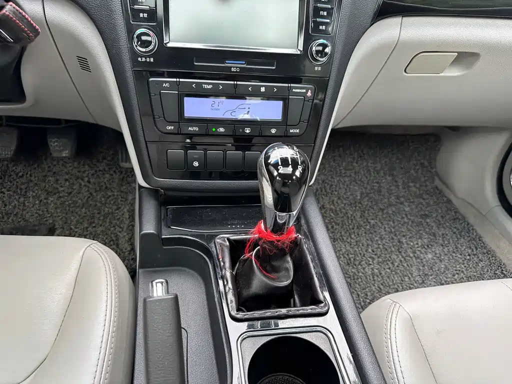 GEELY AUTO GEELY EC8 2014