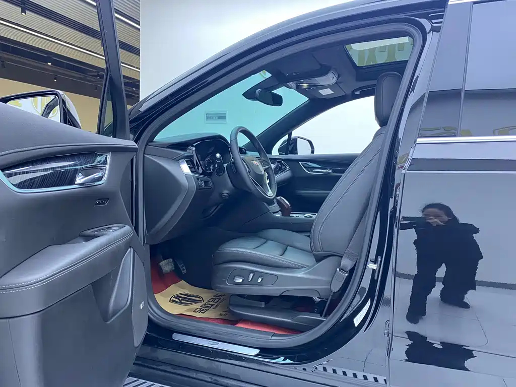 CADILLAC XT6 2022