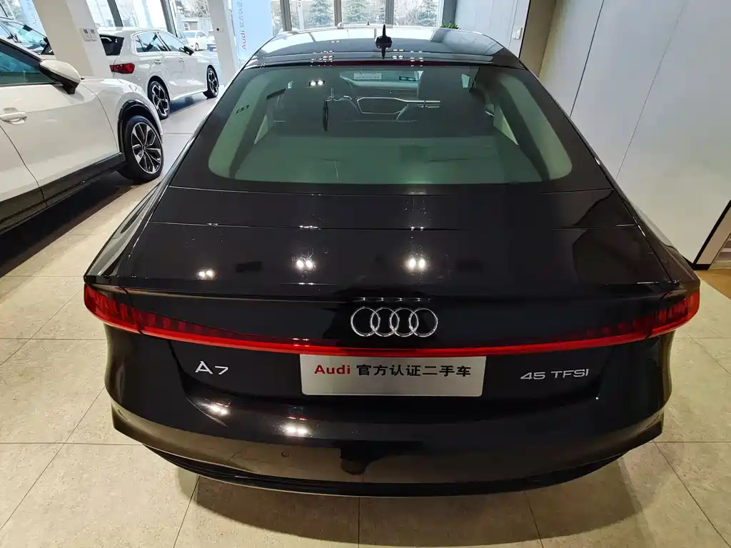 AUDI A7 2023