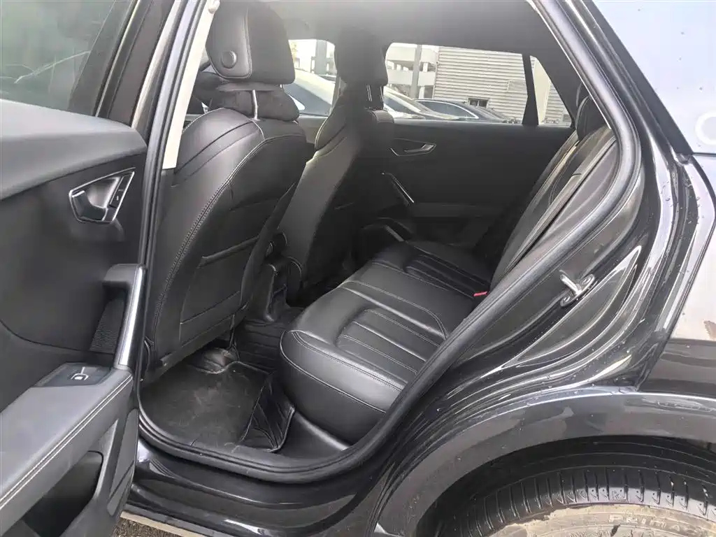 AUDI Q2L 2023