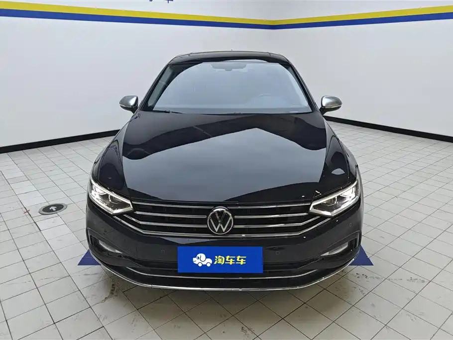 VOLKSWAGEN MAGOTAN 2022