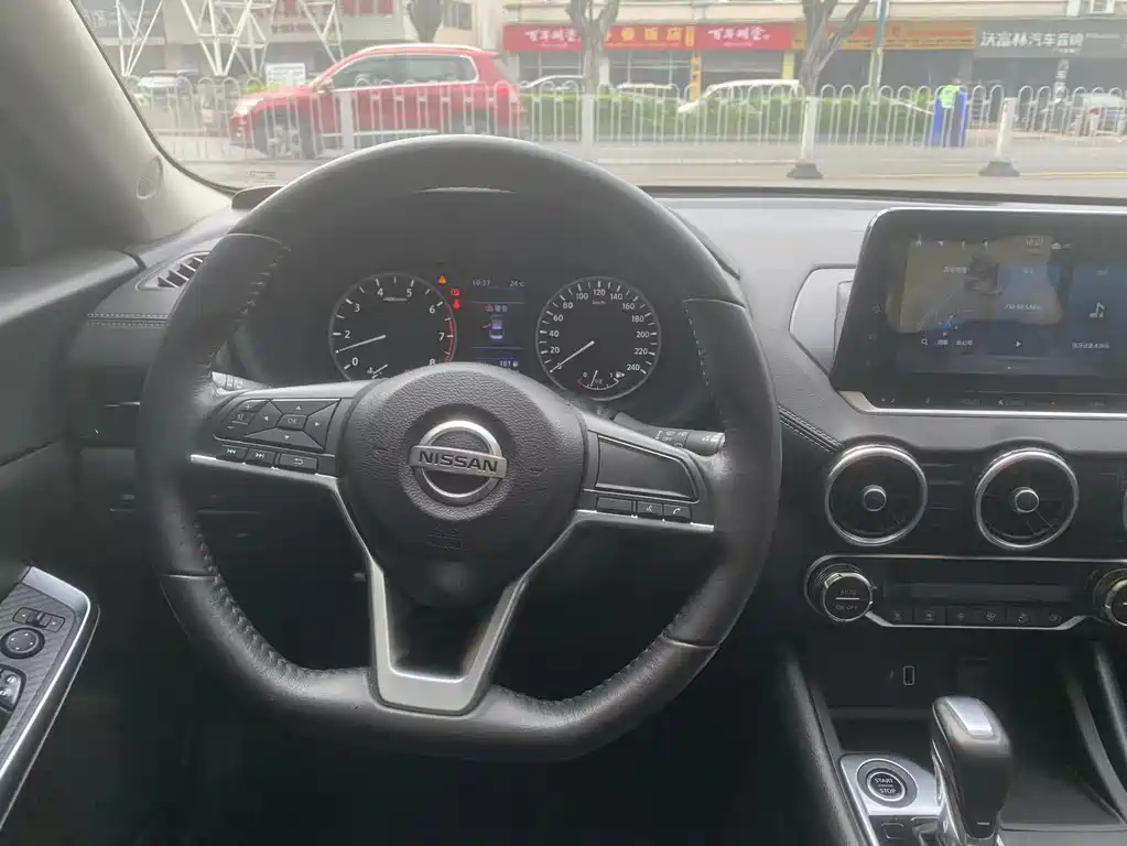NISSAN SYLPHY 2021