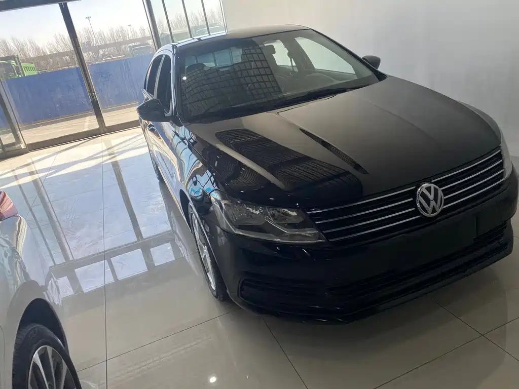 VOLKSWAGEN LAVIDA 2017