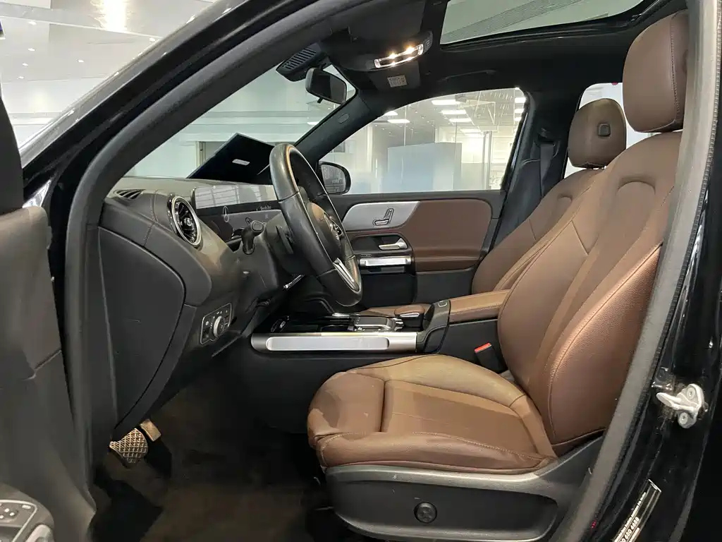 MERCEDES BENZ GLB 2022