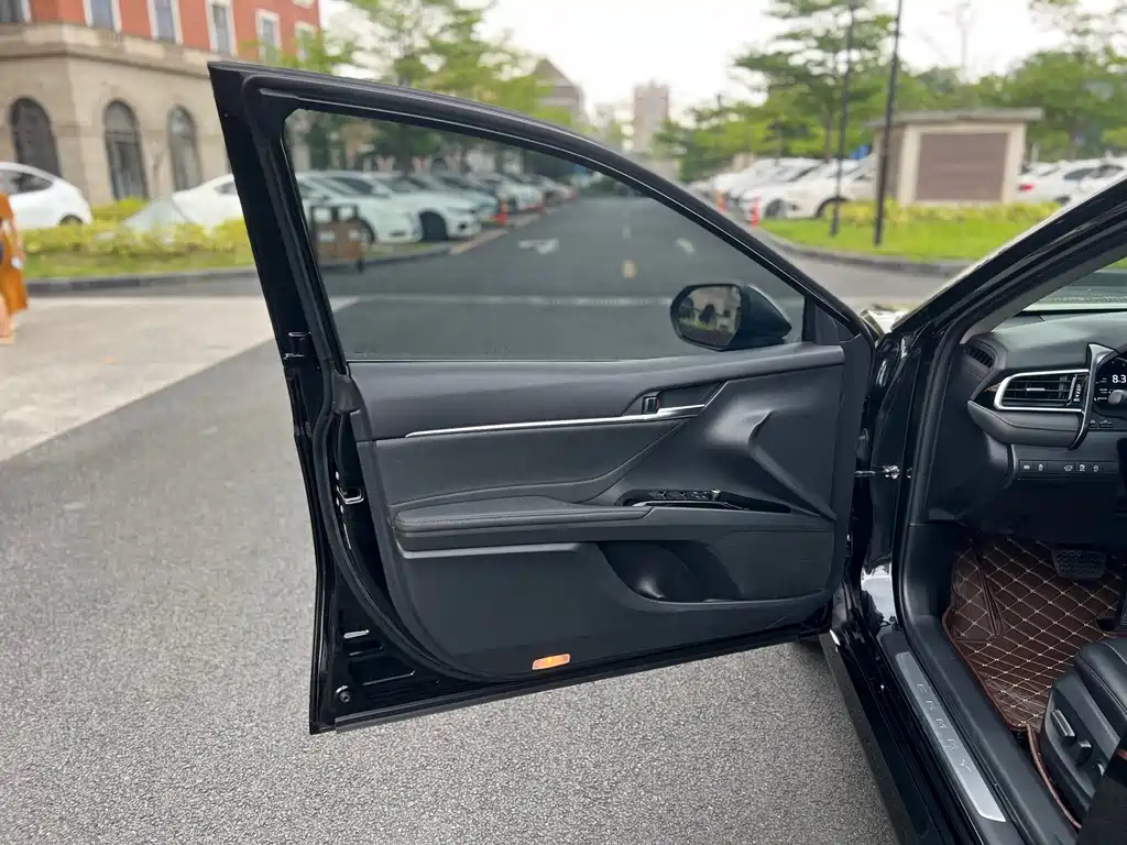 TOYOTA CAMRY 2022