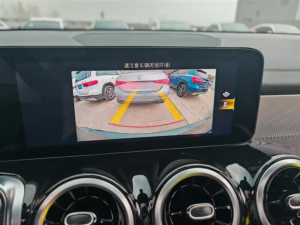 MERCEDES BENZ GLB 2022