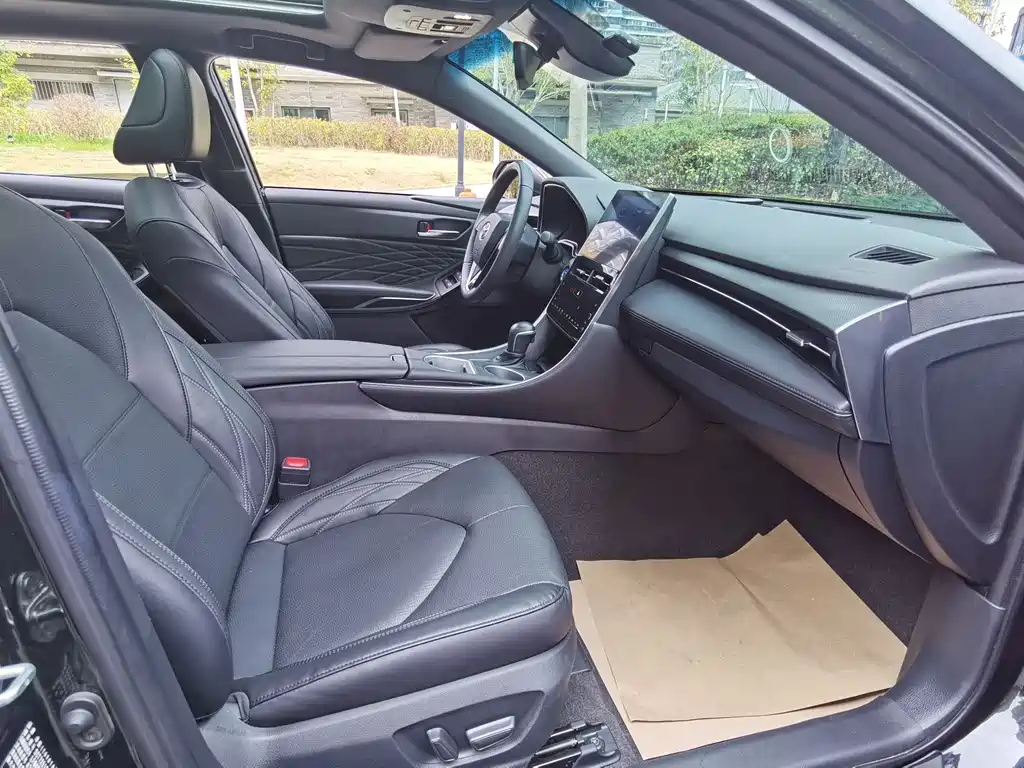 TOYOTA AVALON 2023