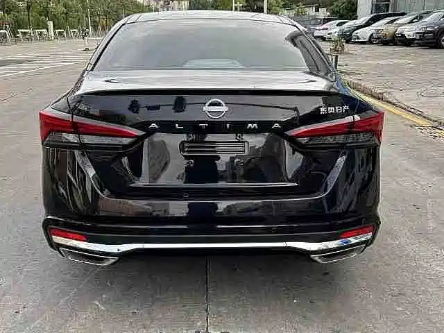 NISSAN TEANA 2023
