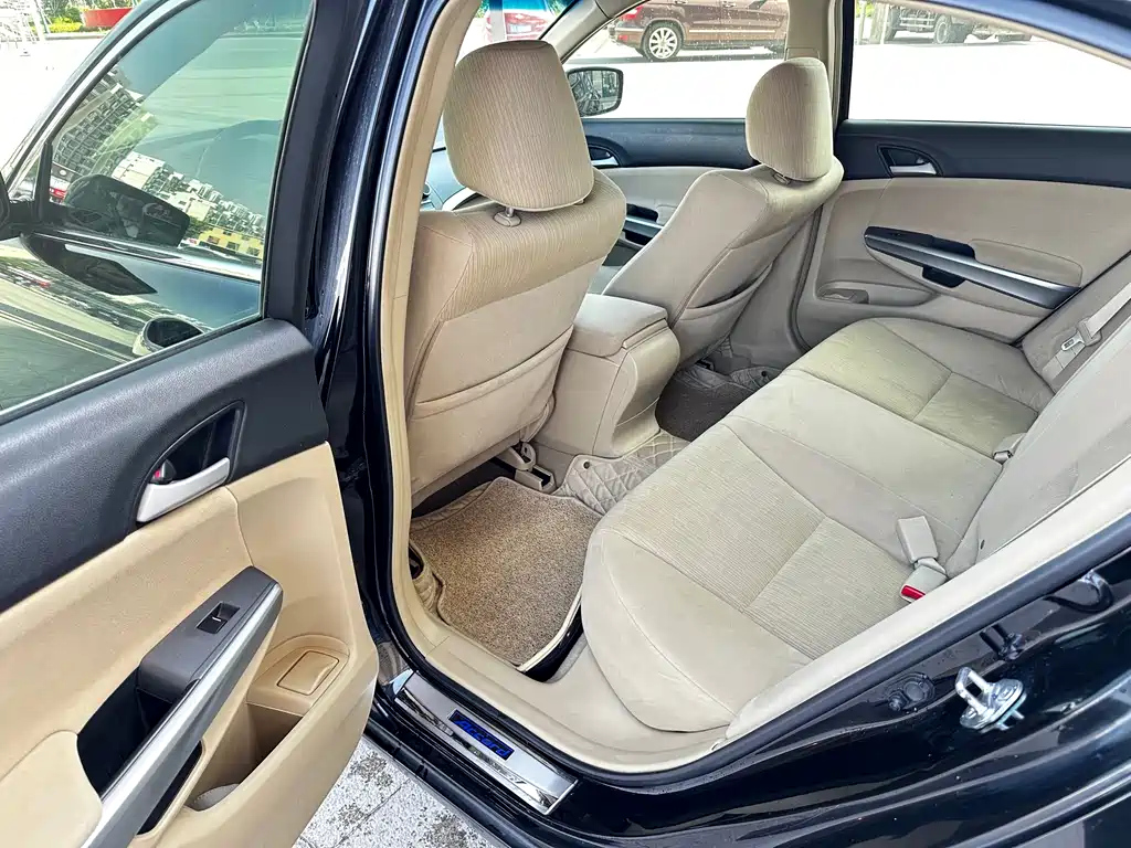 HONDA ACCORD 2011