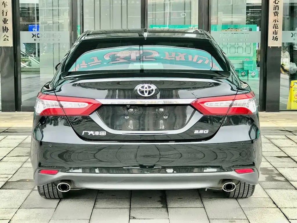 TOYOTA CAMRY 2022