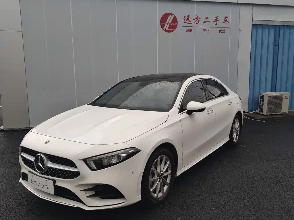 MERCEDES BENZ A-CLASS 2021
