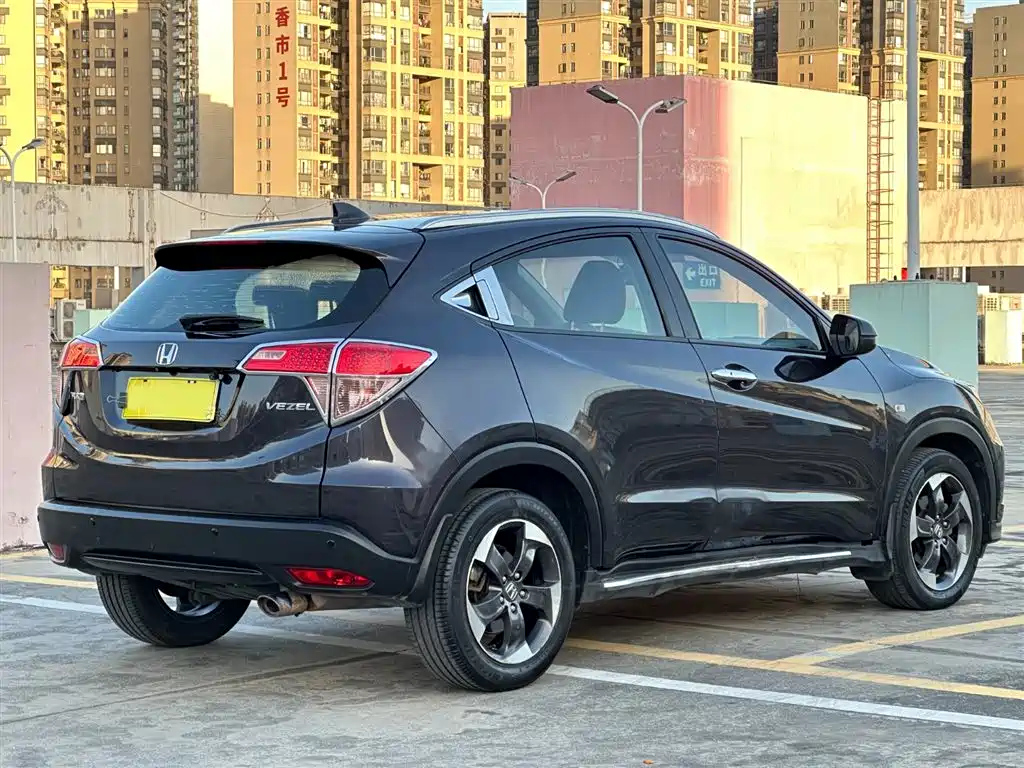 HONDA VEZEL 2016