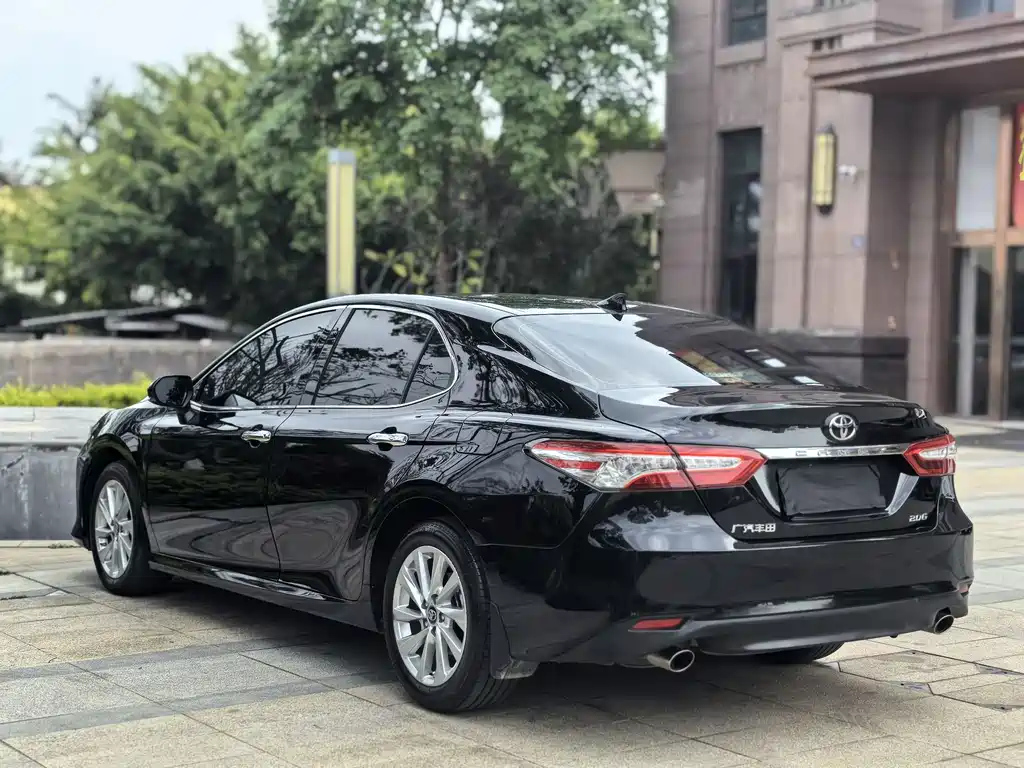 TOYOTA CAMRY 2023