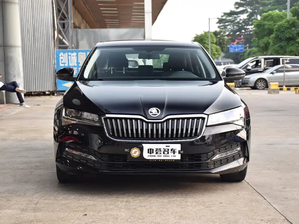 SKODA SUPERB 2020