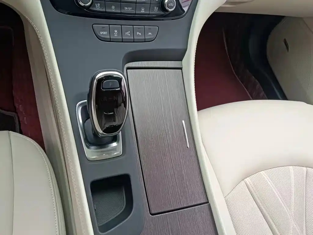 BUICK LACROSSE 2022