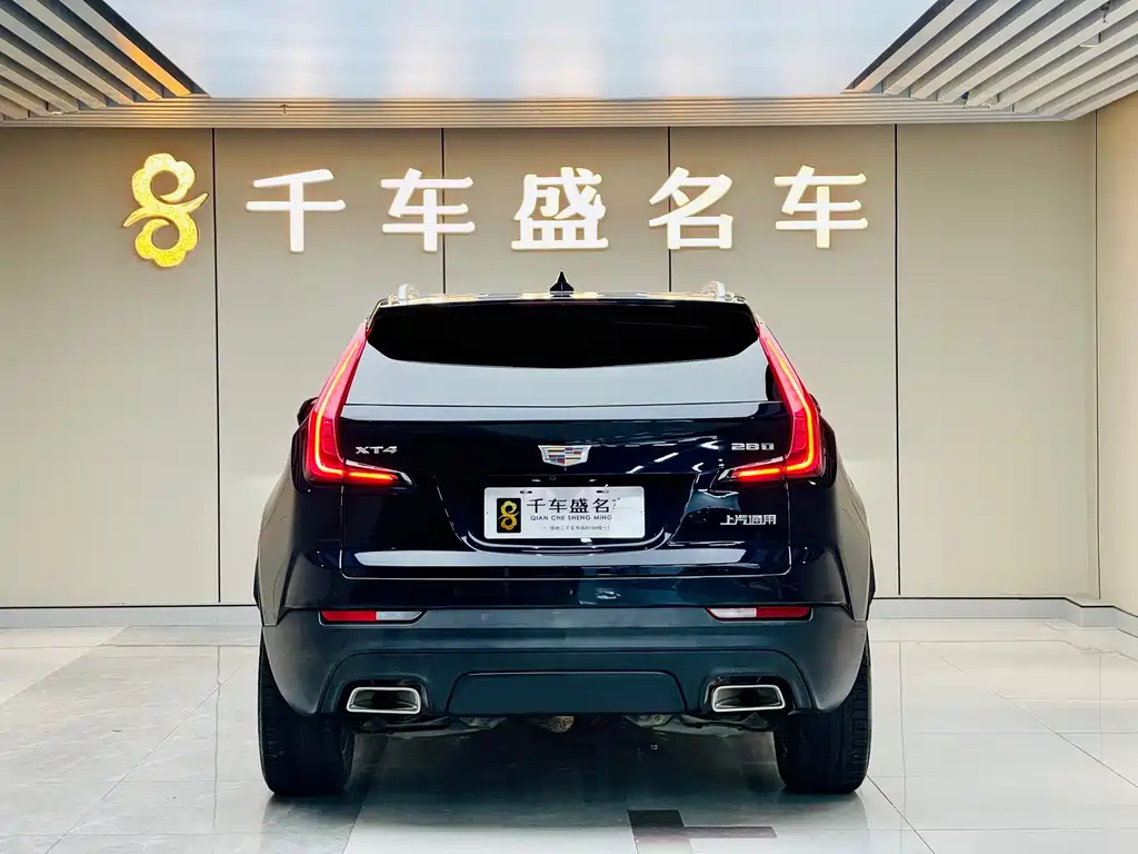 CADILLAC XT4 2021