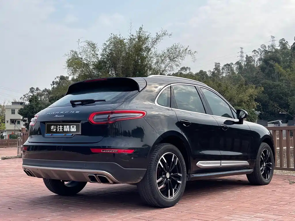 ZOTYE SR9 2017