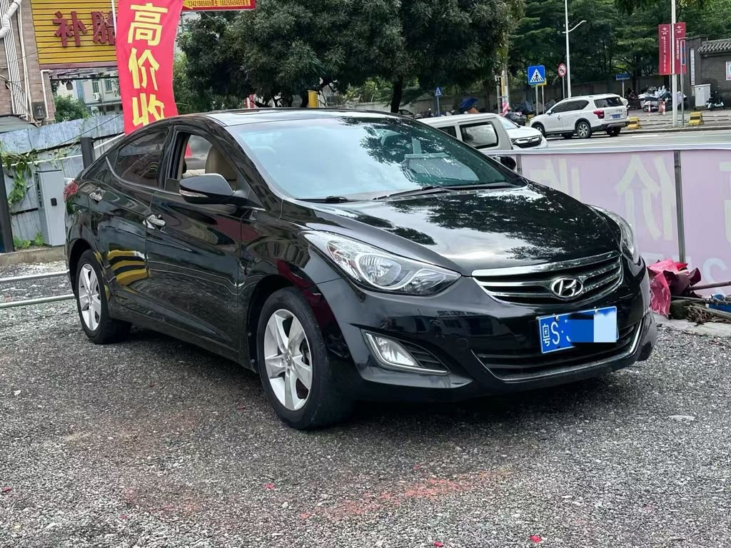 HYUNDAI ELANTRA 2012