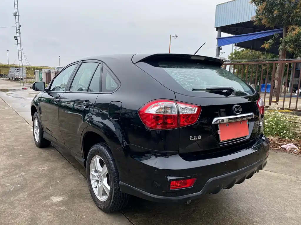 BYD S6 2015