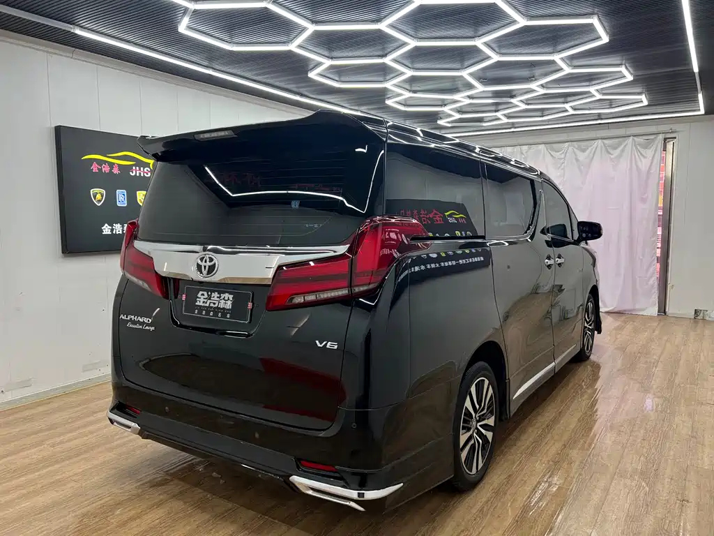TOYOTA ALPHARD 2020