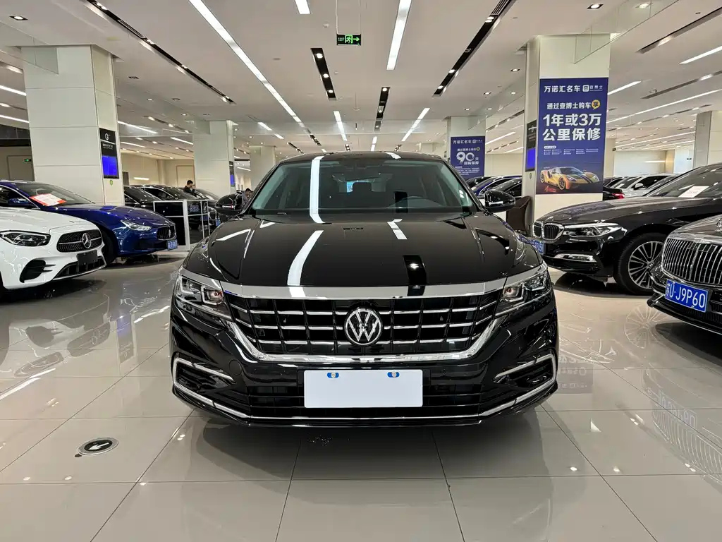VOLKSWAGEN PASSAT 2021