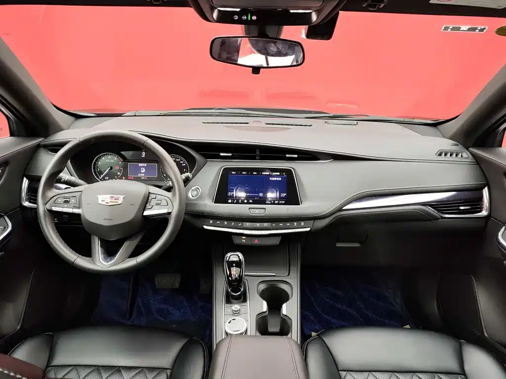 CADILLAC XT4 2021
