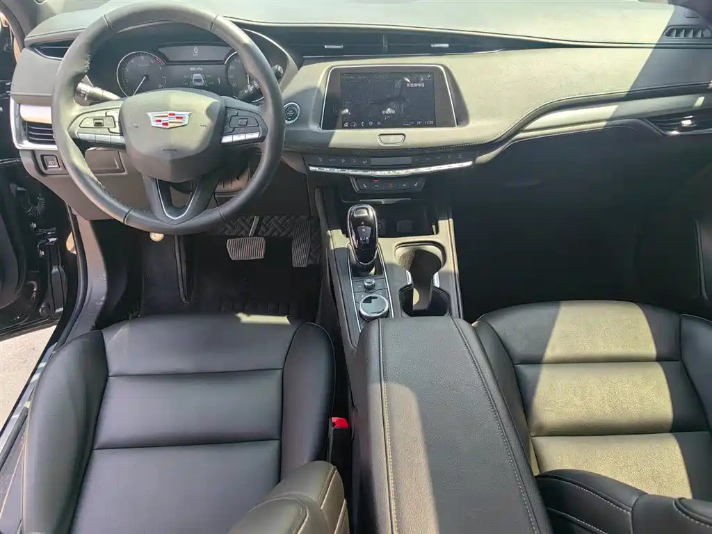 CADILLAC XT4 2022
