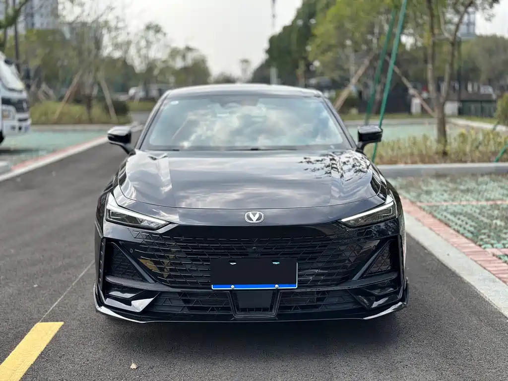 CHANGAN UNI-V 2023