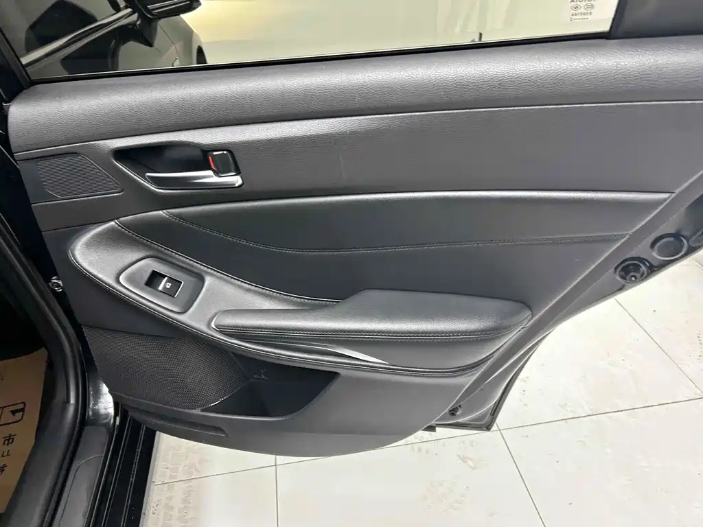 TOYOTA AVALON 2022